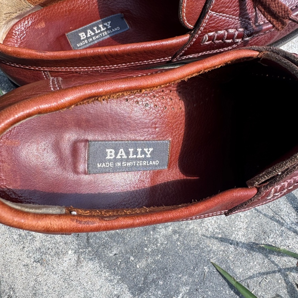 Bally Leather Moccasin Style Handcrafted Boat Shoes Unisex - Picture 2 of 3